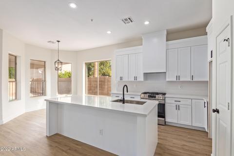 74 E Smoke Tree Rd, Gilbert, AZ 85296 photo 23