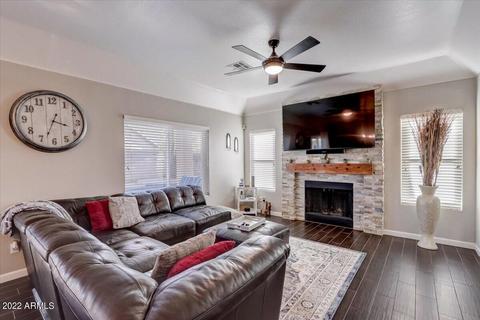 221 E Devon Dr, Gilbert, AZ 85296 photo 4