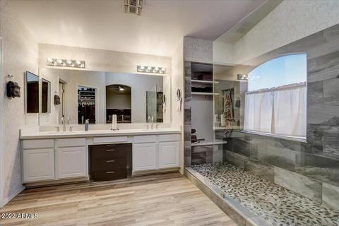 221 E Devon Dr, Gilbert, AZ 85296 photo 17