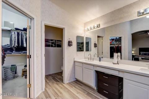 221 E Devon Dr, Gilbert, AZ 85296 photo 20