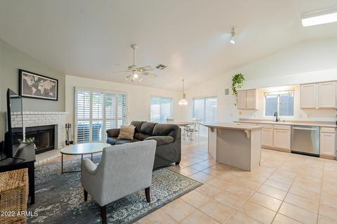 2507 E Taro Ln, Phoenix, AZ 85050 photo 7