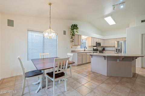 2507 E Taro Ln, Phoenix, AZ 85050 photo 17