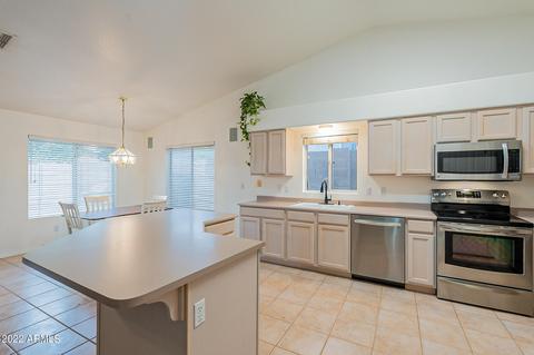 2507 E Taro Ln, Phoenix, AZ 85050 photo 8