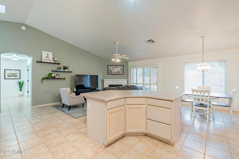 2507 E Taro Ln, Phoenix, AZ 85050 photo 13