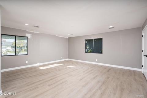 3034 N 49th Ct, Phoenix, AZ 85018 photo 7
