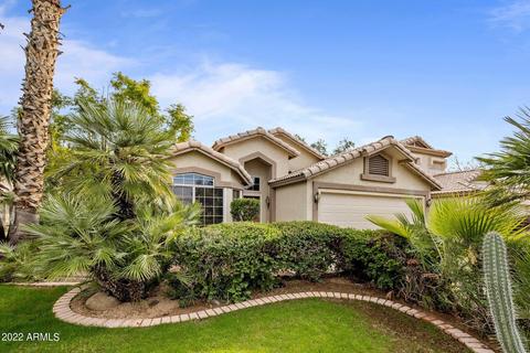 561 S Ash St, Gilbert, AZ 85233 photo 1