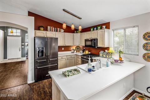561 S Ash St, Gilbert, AZ 85233 photo 6