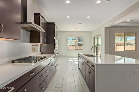 3884 E Austin Dr, Gilbert, AZ 85296 photo 5