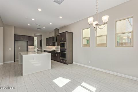 3884 E Austin Dr, Gilbert, AZ 85296 photo 9