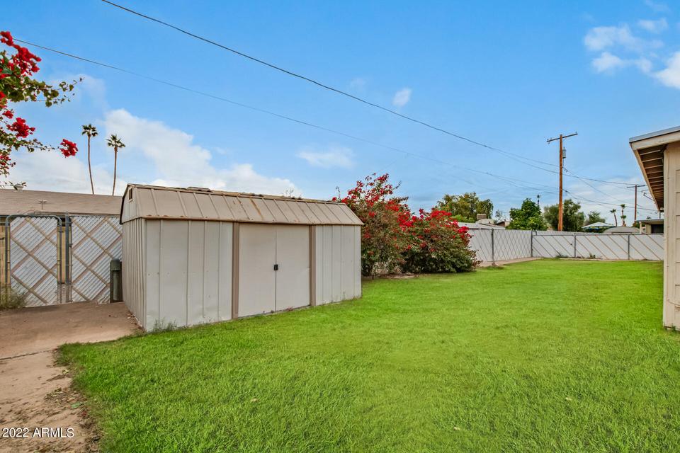  4215 W Lawrence Ln, Phoenix, AZ 85051 photo 31
