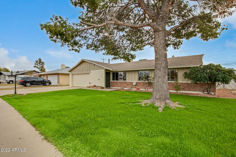  4215 W Lawrence Ln, Phoenix, AZ 85051 photo 6