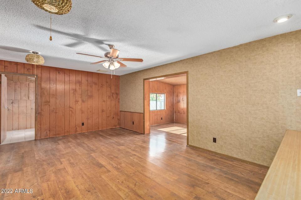  4215 W Lawrence Ln, Phoenix, AZ 85051 photo 10