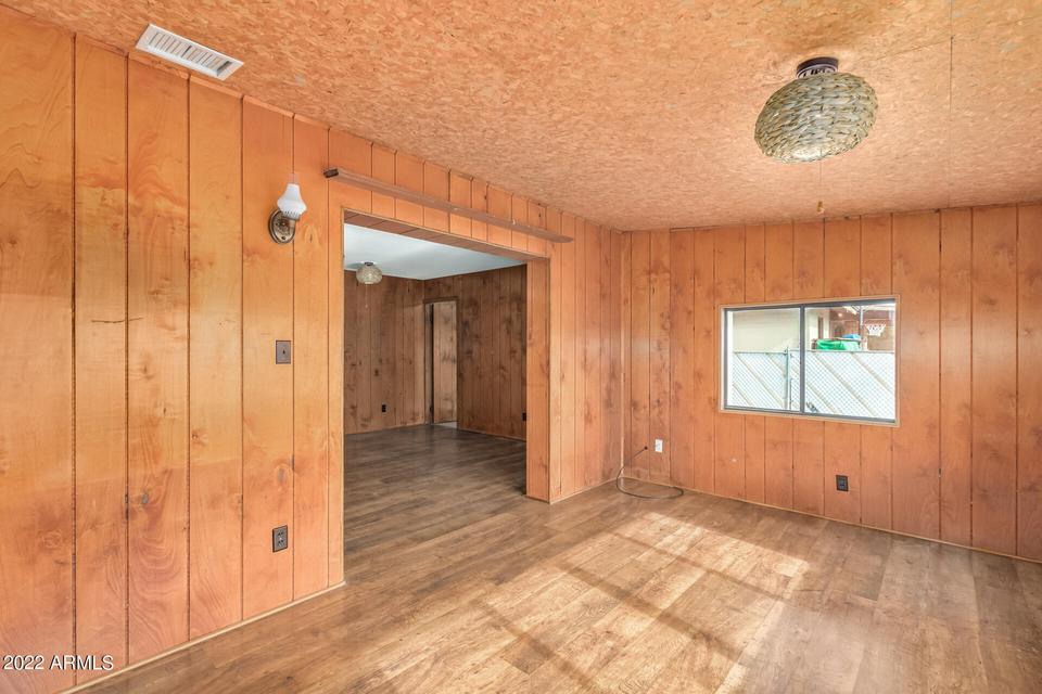  4215 W Lawrence Ln, Phoenix, AZ 85051 photo 17