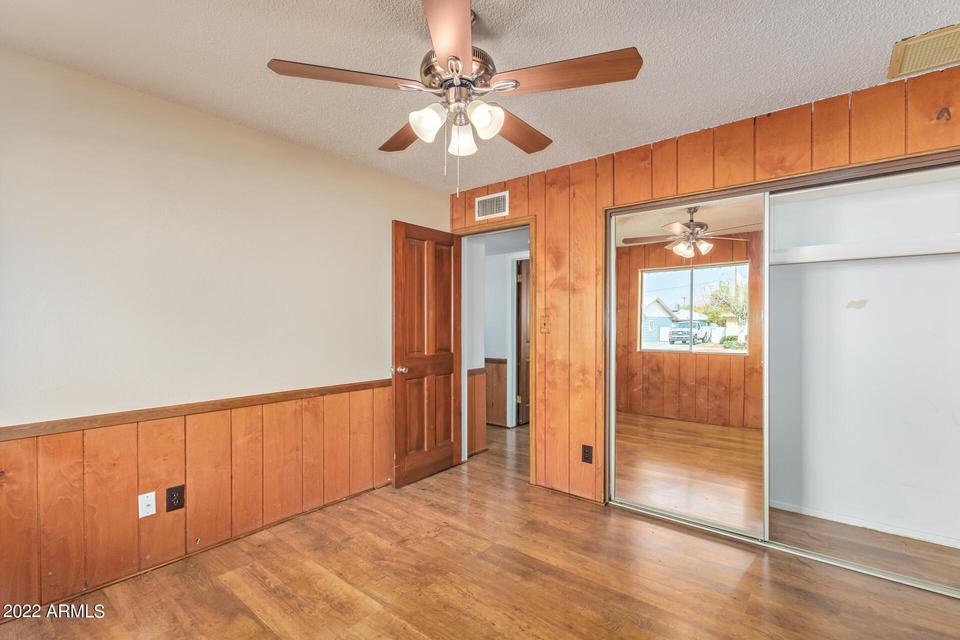  4215 W Lawrence Ln, Phoenix, AZ 85051 photo 24