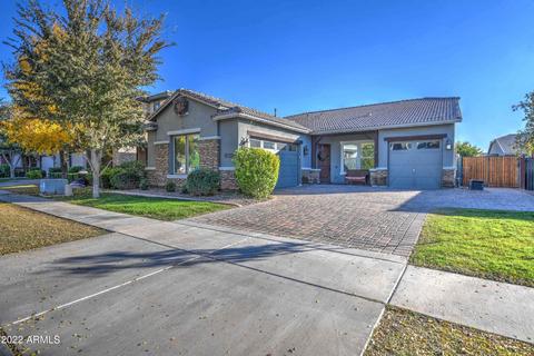 4135 E Comstock Dr, Gilbert, AZ 85296 photo 1