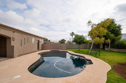 4227 E Becker Ln, Phoenix, AZ 85028 photo 5