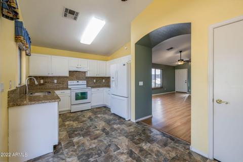 9960 E Delta Cir, Mesa, AZ 85208 photo 5