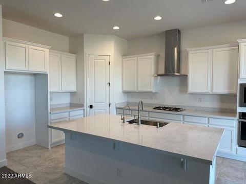10740 E Thatcher Ave, Mesa, AZ 85212 photo 2