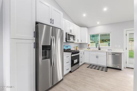 4240 E Mulberry Dr, Phoenix, AZ 85018 photo 13