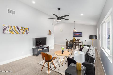 4240 E Mulberry Dr, Phoenix, AZ 85018 photo 4