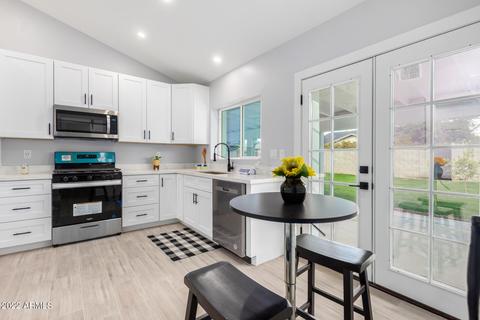 4240 E Mulberry Dr, Phoenix, AZ 85018 photo 17