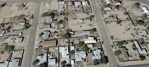 209 E 10th St #14, Eloy, AZ 85131