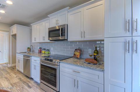 2747 E Amelia Ave, Phoenix, AZ 85016 photo 9