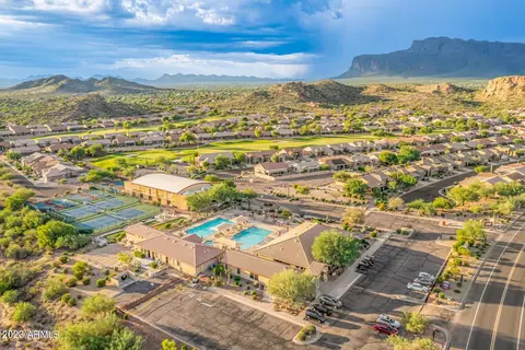 8581 E Saguaro Blossom Rd, Gold Canyon, AZ 85118