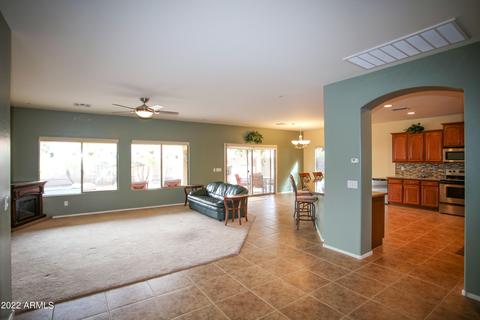 2758 E Crescent Way, Gilbert, AZ 85298 photo 10