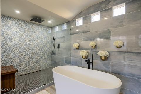 3978 E Crest Ln, Phoenix, AZ 85050 photo 6