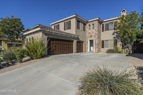 3978 E Crest Ln, Phoenix, AZ 85050 photo 1
