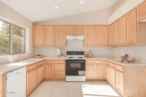 4675 E Goldfinch Gate Ln, Phoenix, AZ 85044 photo 10