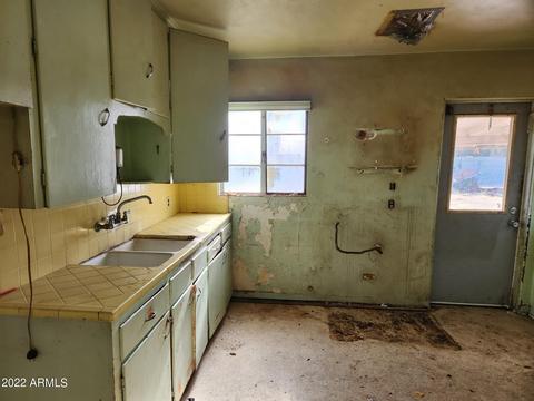 2203 E Devonshire Ave, Phoenix, AZ 85016 photo 2