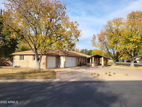906 W Seldon Ln, Phoenix, AZ 85021 photo 5