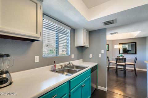 1352 E Highland Ave #202, Phoenix, AZ 85014 photo 11