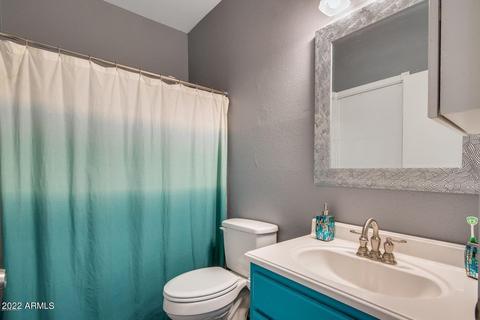 1352 E Highland Ave #202, Phoenix, AZ 85014 photo 15