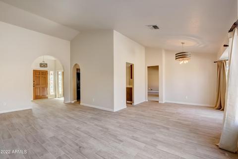 4118 E Siesta Ln, Phoenix, AZ 85050 photo 4