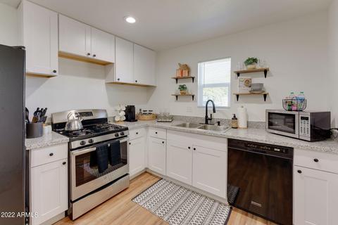 2525 E Willetta St, Phoenix, AZ 85008 photo 14