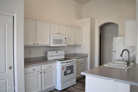 7926 E Covina St, Mesa, AZ 85207 photo 3