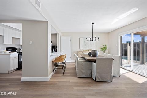 5251 W Maui Ln, Glendale, AZ 85306