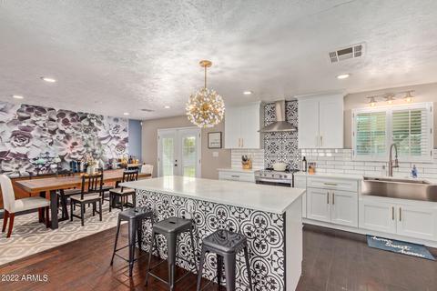 2939 E Shangri La Rd, Phoenix, AZ 85028 photo 9