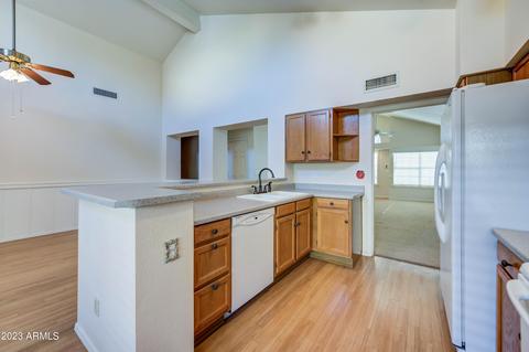 2138 E New Bedford Dr, Gilbert, AZ 85234 photo 9