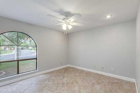 2561 E Denton Ln, Phoenix, AZ 85016 photo 11