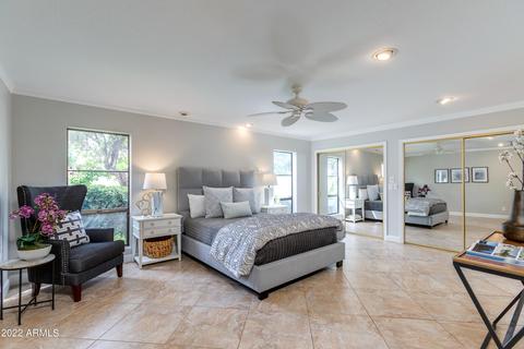 2561 E Denton Ln, Phoenix, AZ 85016 photo 8