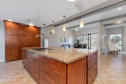 2561 E Denton Ln, Phoenix, AZ 85016 photo 5