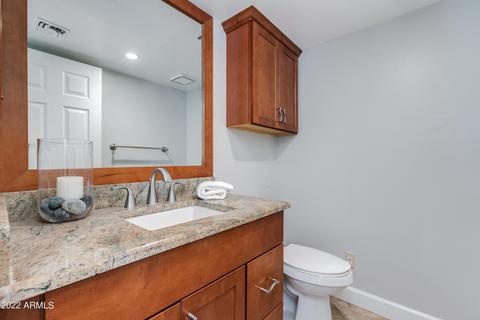 2561 E Denton Ln, Phoenix, AZ 85016 photo 10
