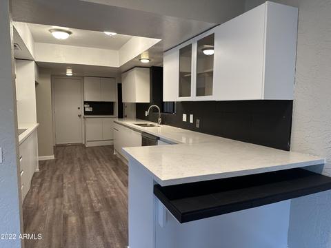 3426 E Fairmount Ave, Phoenix, AZ 85018 photo 4