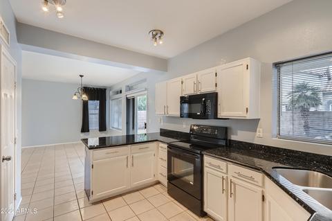1558 E Scott Ave, Gilbert, AZ 85234 photo 9