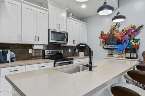 3920 Earll Dr, Phoenix, AZ 85018 photo 12