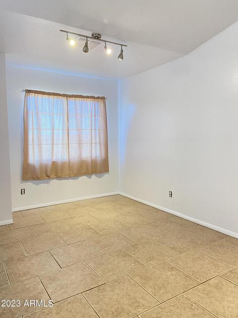 437 Tremont St, Globe, AZ 85501 photo 3